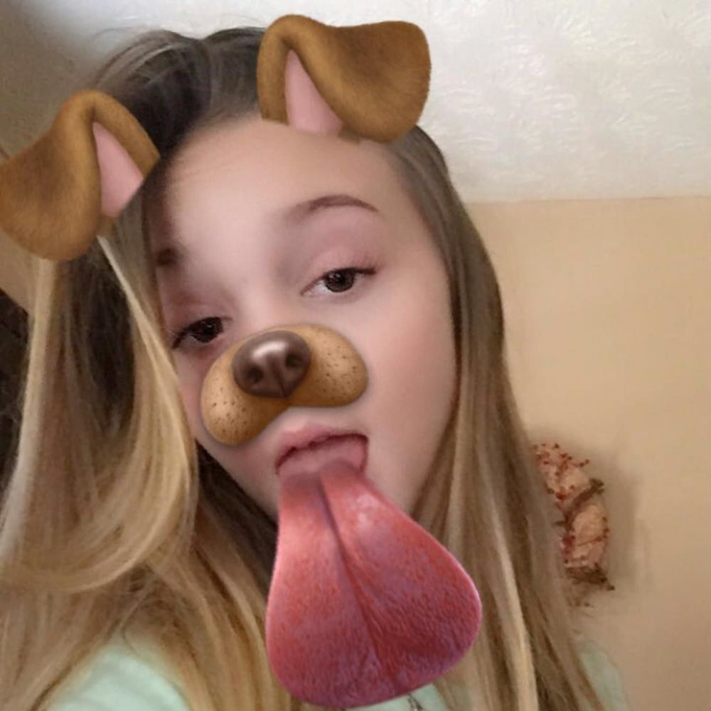 Meet your Posher, Kira